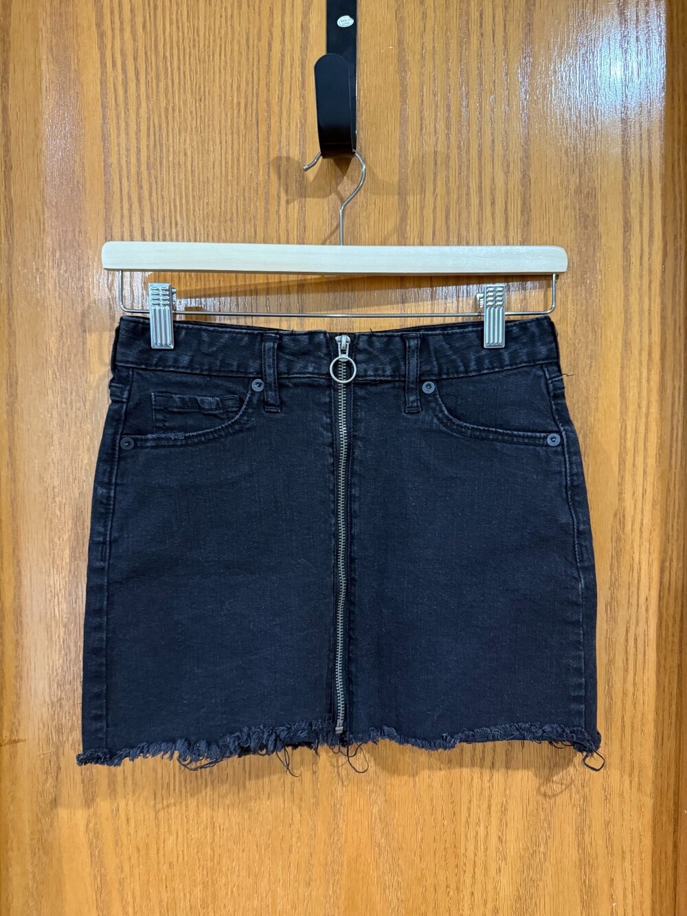 AERO black denim mini skirt size 0, zipper on front, pockets